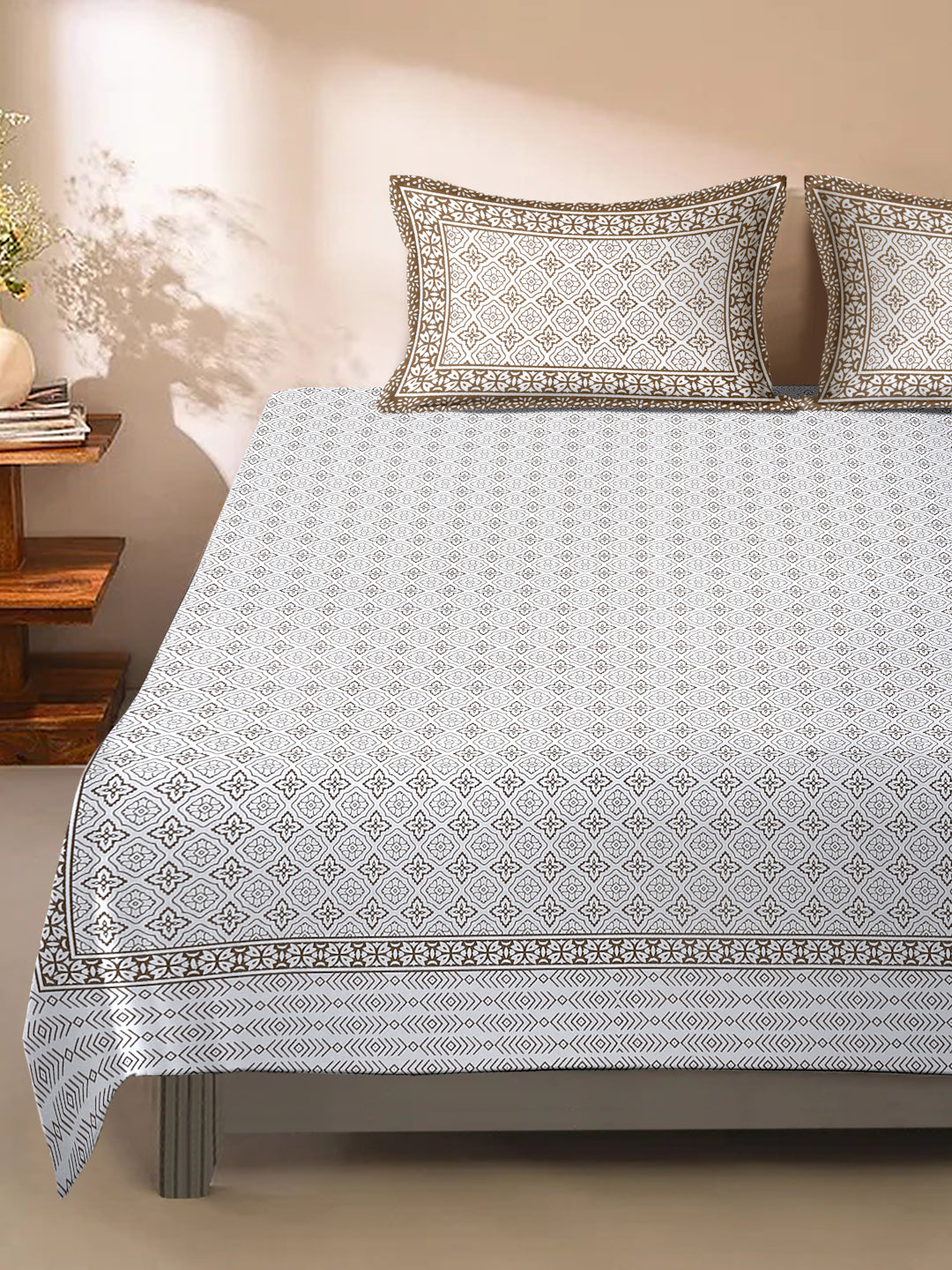 Rajasthan Decor White and Gold Cotton Geomatric Print King Bed sheet with 2 Pillow Covers