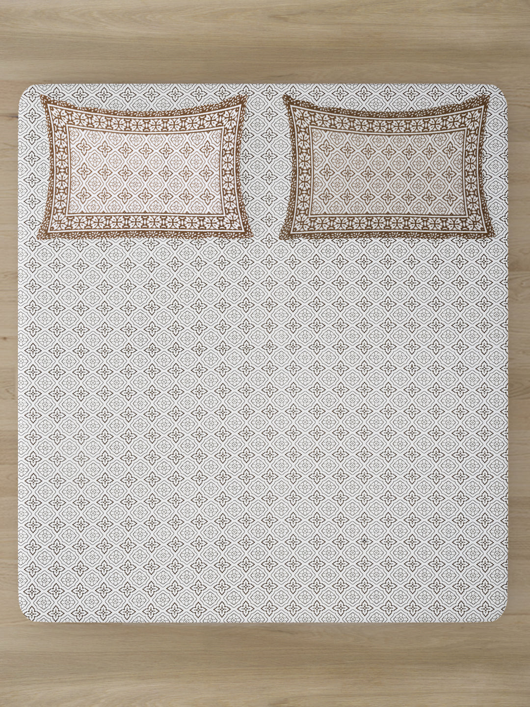 Rajasthan Decor White and Gold Cotton Geomatric Print King Bed sheet with 2 Pillow Covers