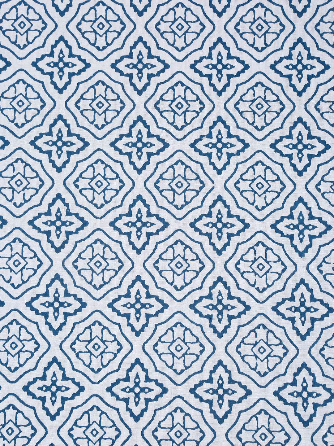 Rajasthan Decor White and Blue Cotton Geomatric Print King Bed sheet with 2 Pillow Covers