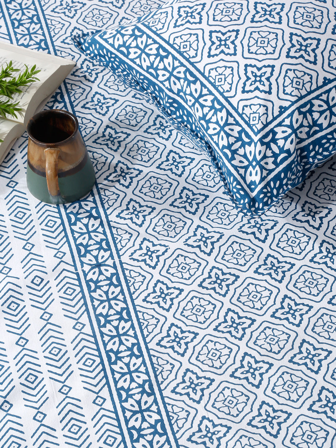 Rajasthan Decor White and Blue Cotton Geomatric Print King Bed sheet with 2 Pillow Covers