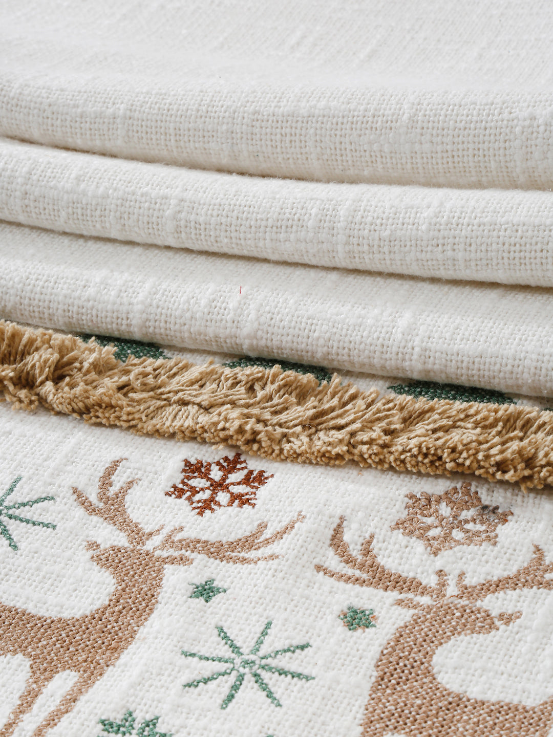 Eyda White and Green Cotton Embroidered Table Runner