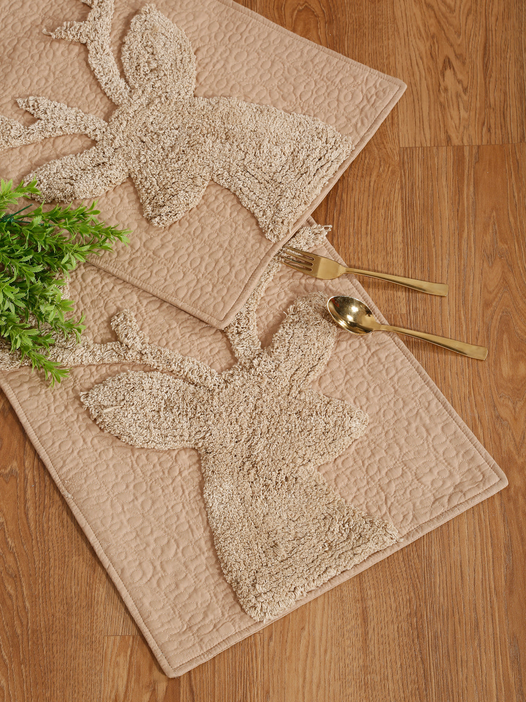 Eyda Taupe Colored Cotton Tufted Table Runner