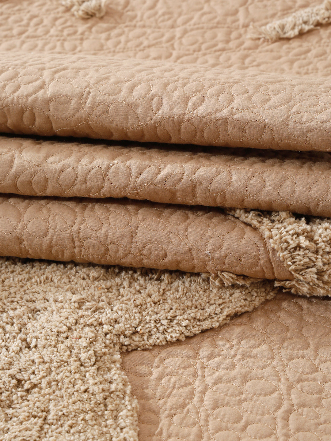 Eyda Taupe Colored Cotton Tufted Table Runner