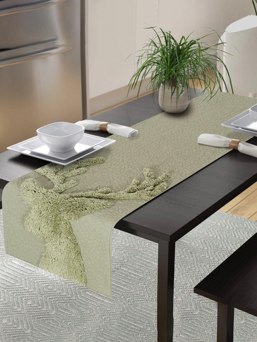 Eyda Olive Green Colored Cotton Tufted Table Runner