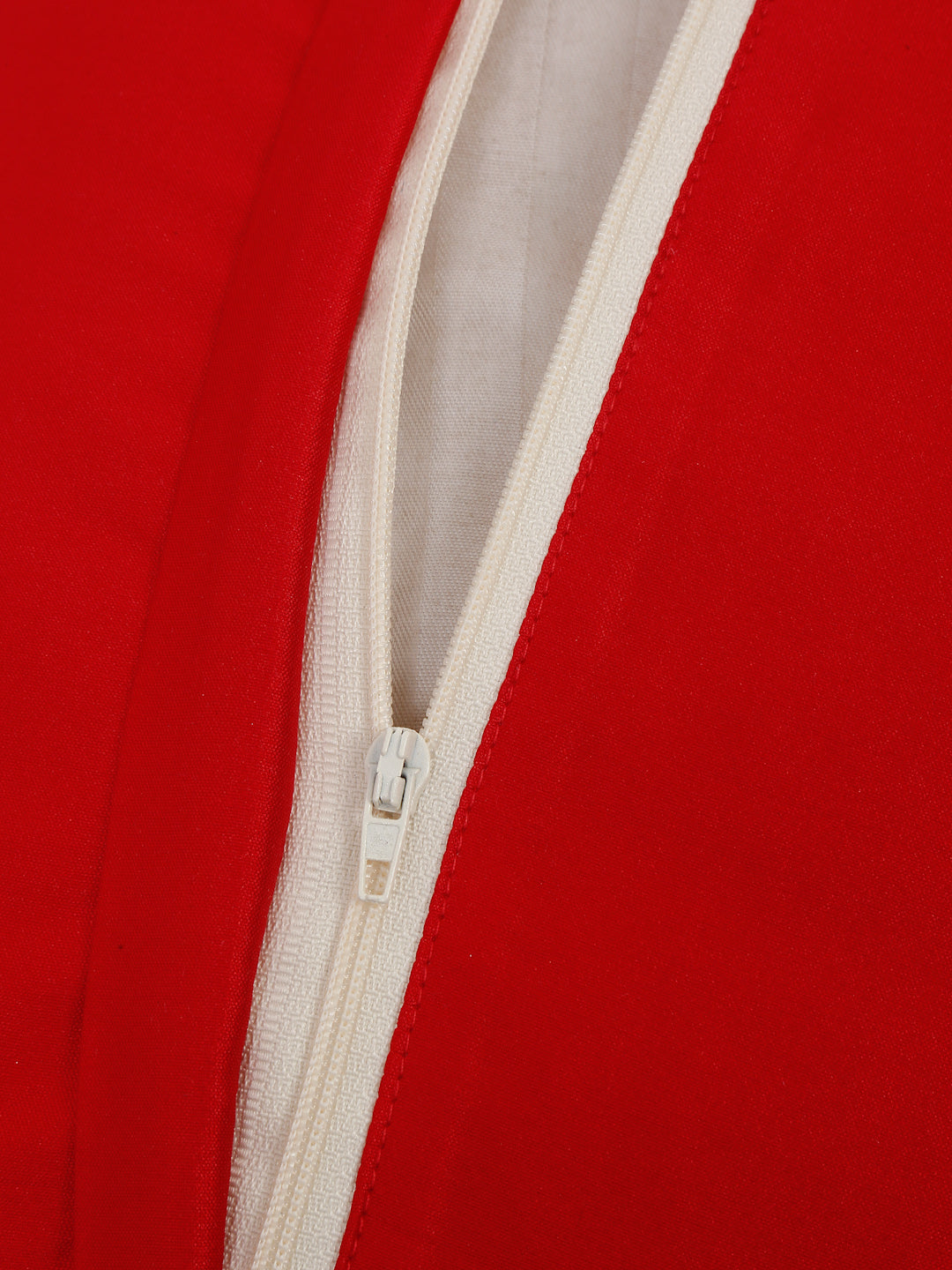 Eyda Set of 2 Embroidered Cushion Covers