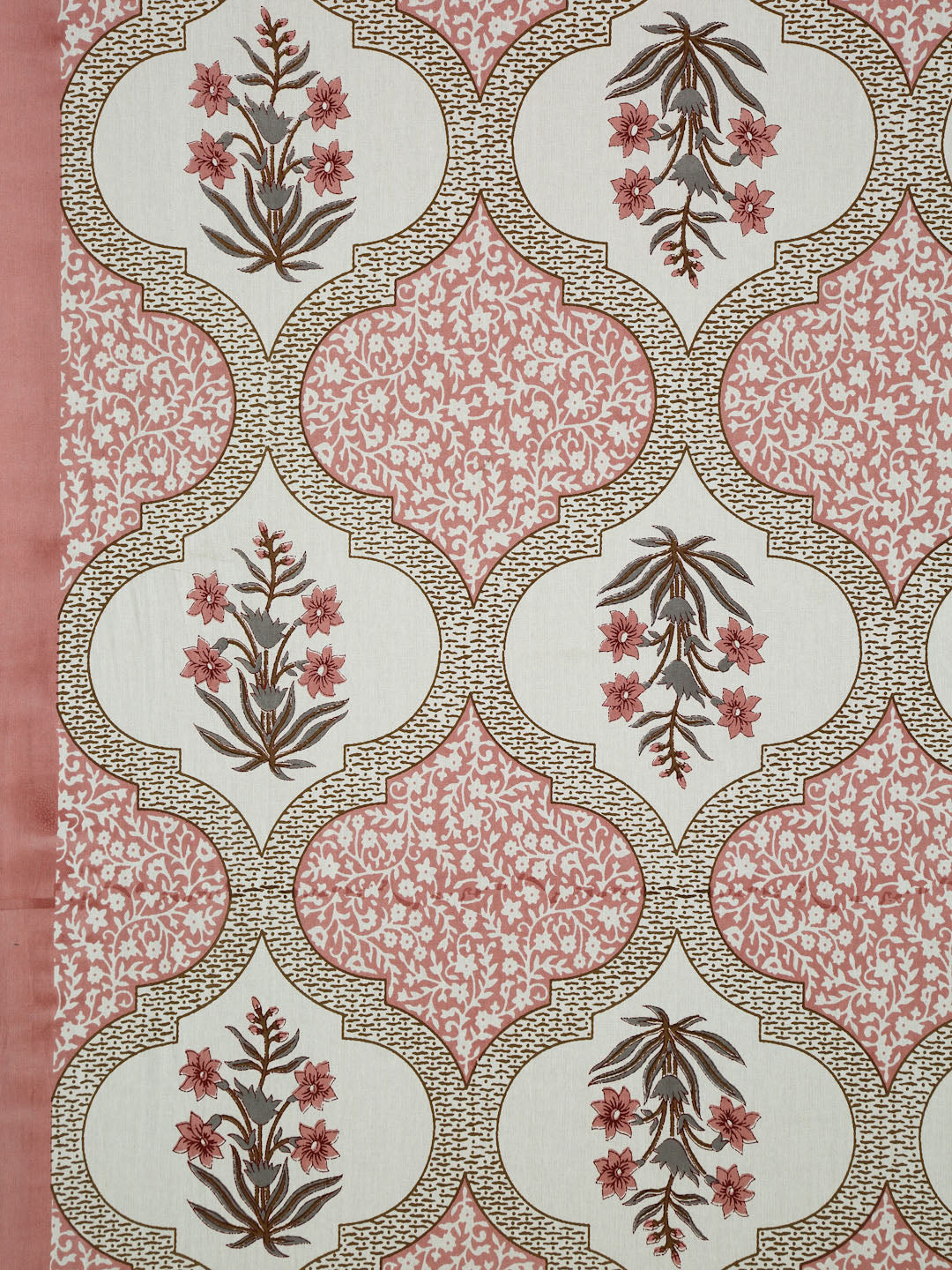 Peach and Cream Floral Print Cotton King Bed Sheet with 2 Pillow Covers