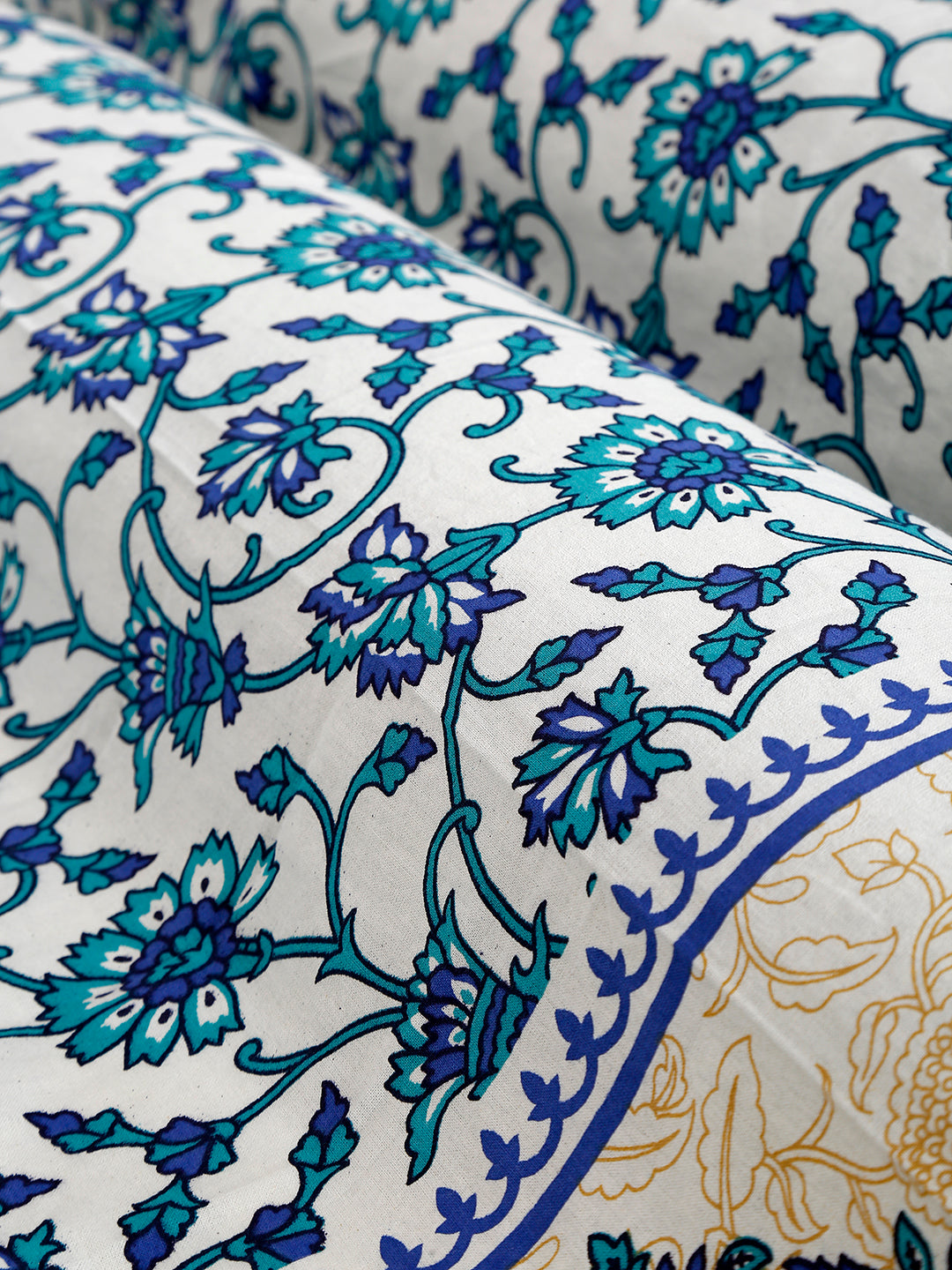 White and Green Floral Print Double Bed sheet with 2 Pillow Covers
