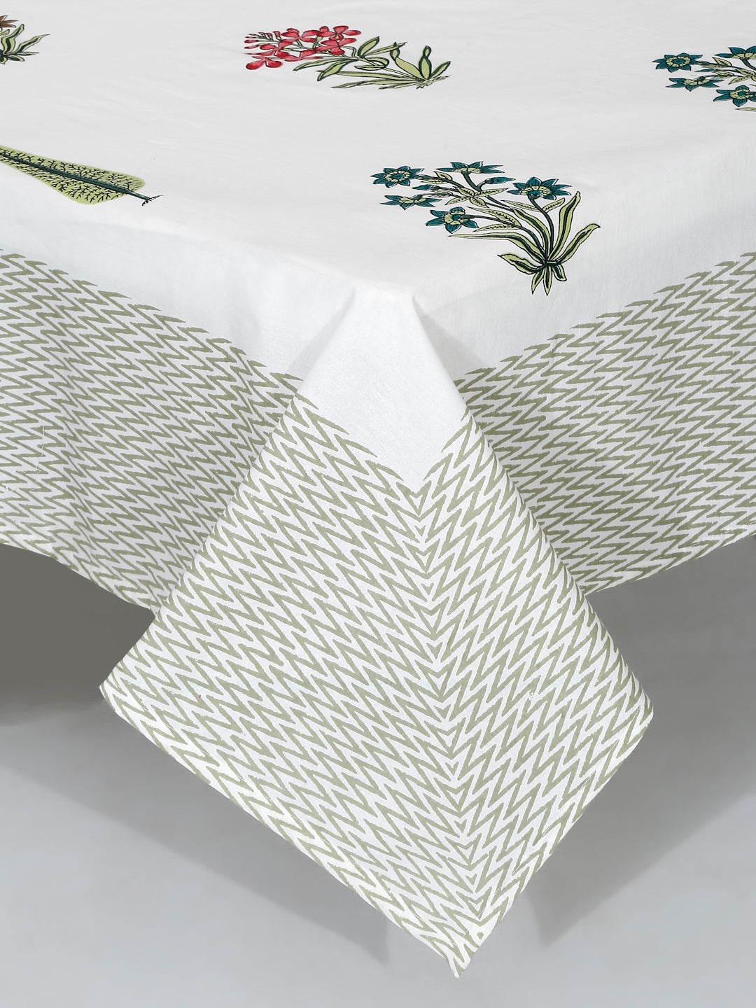 White Floral Print 180 TC Cotton King Bed sheet with 2 Pillow Covers