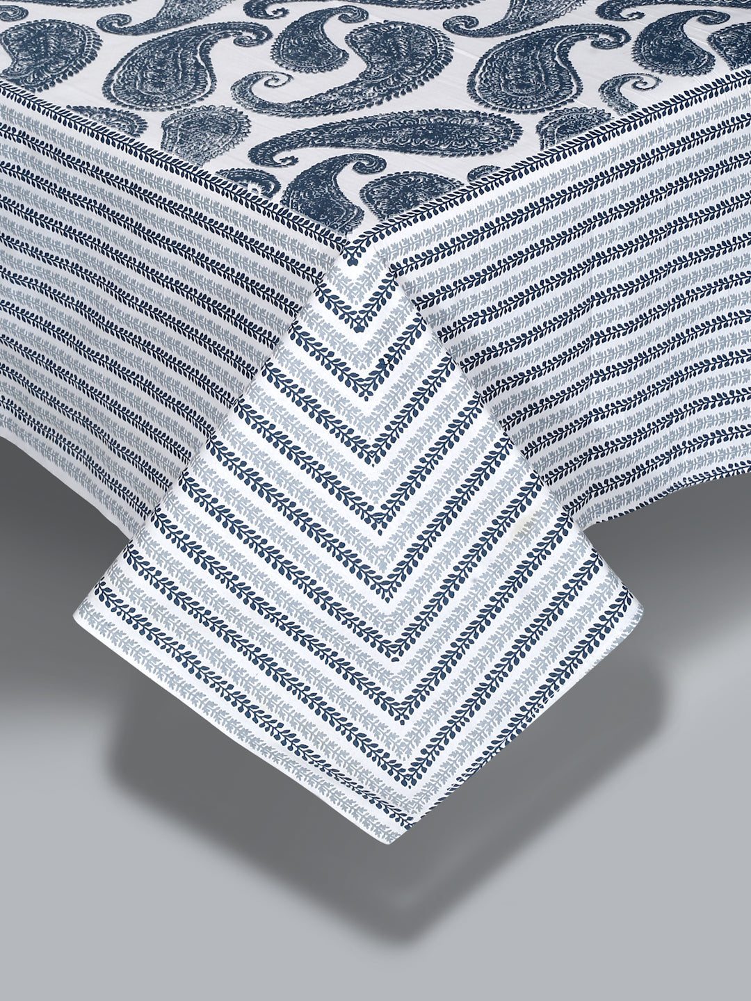 White and Blue Paisley Print 180 TC Cotton Double Bed Sheet with 2 Pillow Covers
