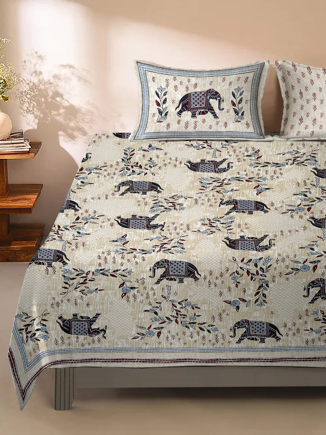 Light Beige Animal Print 144 TC Cotton Double Bed sheet with 2 Pillow Covers