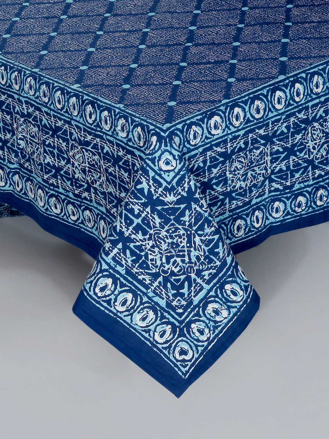 Indigo Dabu Print Cotton Double Bed Sheet with 2 Pillow Covers