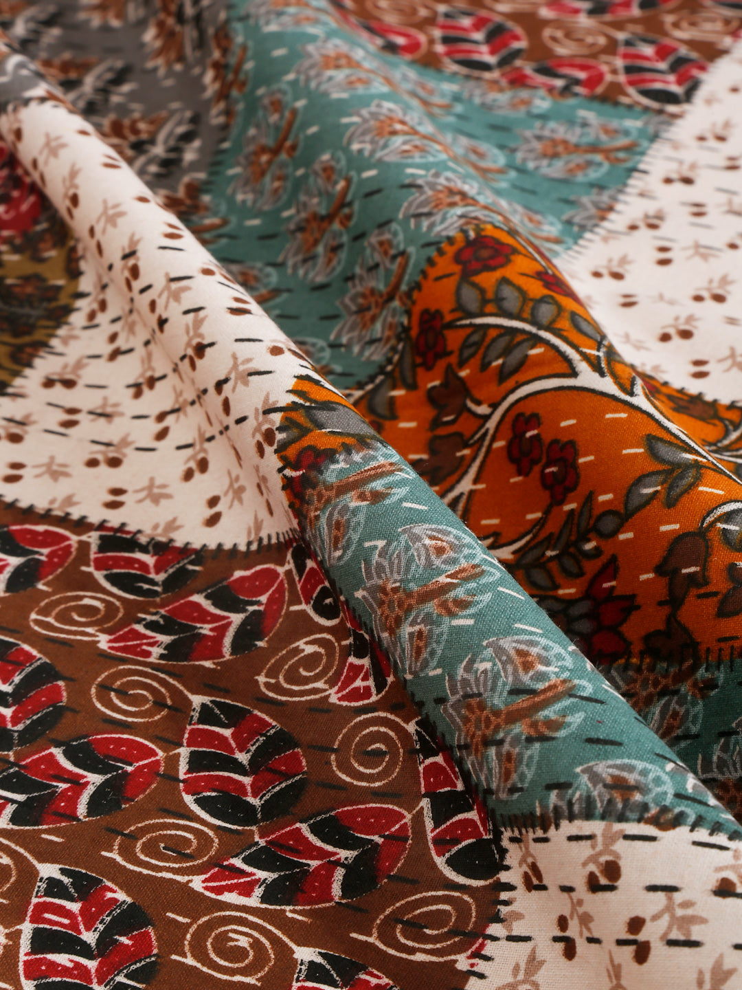 King Size Geometric Print Cotton Bed Sheet with 2 Pillow Covers