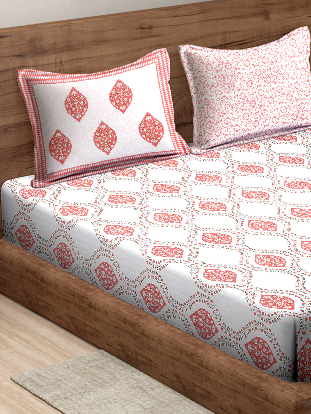 Cream Color Peach Floral Print Cotton King Bed Sheet with 2 Pillow Covers