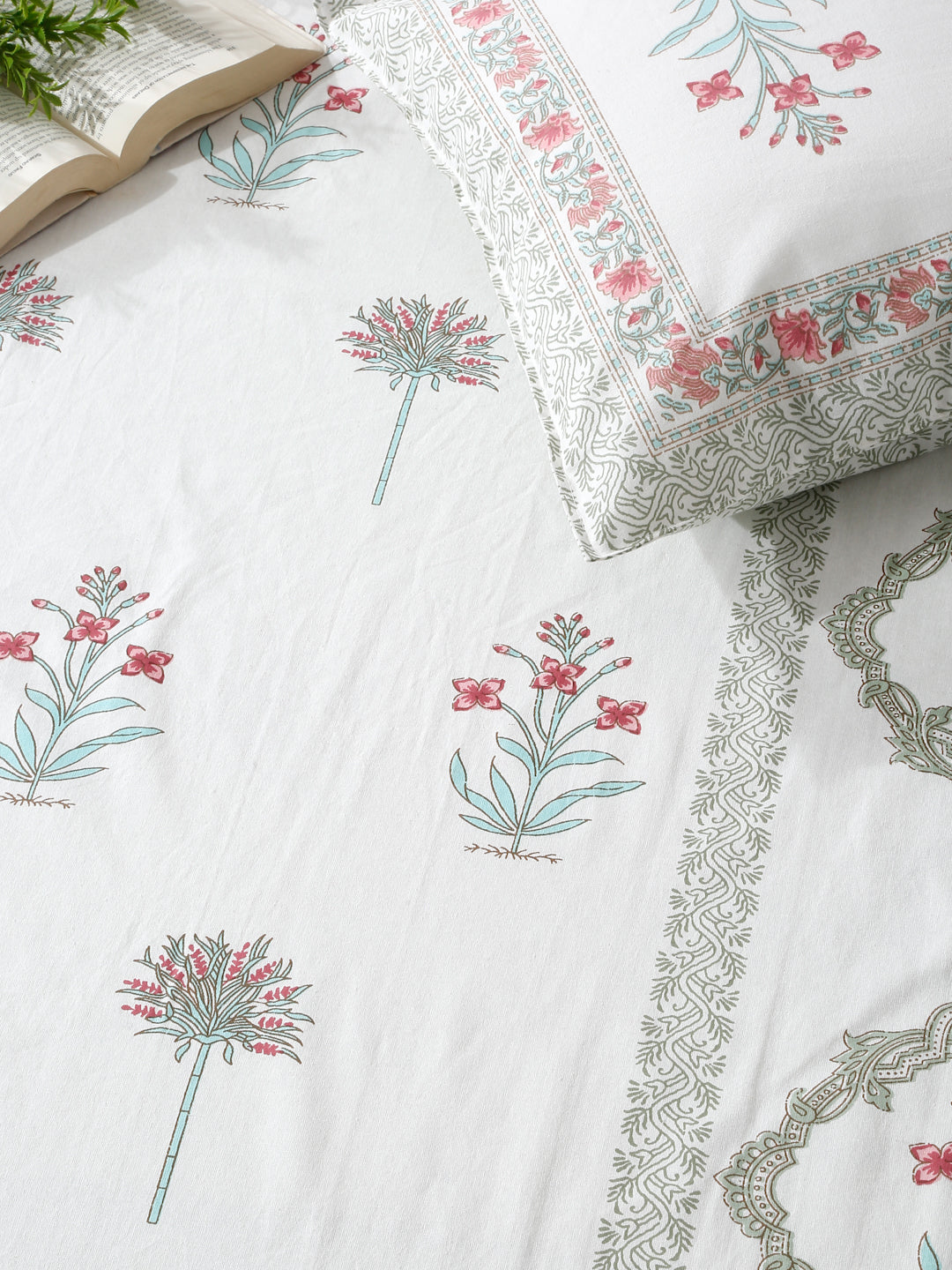 Rajasthan Decor White  and Pink Cotton Mughal  Pattren  King Bed sheet with 2 Pillow Covers (Copy)