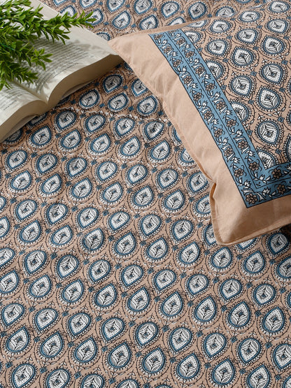 Rajasthan Decor Blue And Brown  Cotton Buti Print King Bed sheet with 2 Pillow Covers
