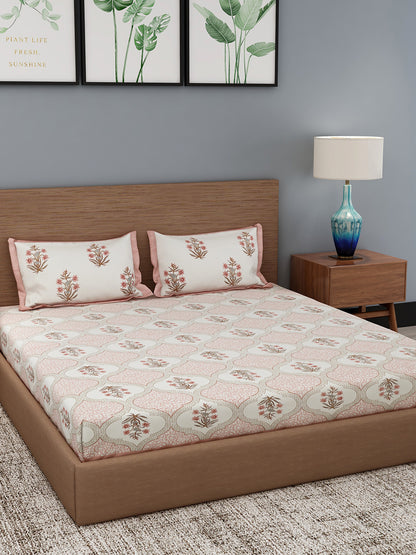 Peach and Cream Floral Print Cotton King Bed Sheet with 2 Pillow Covers