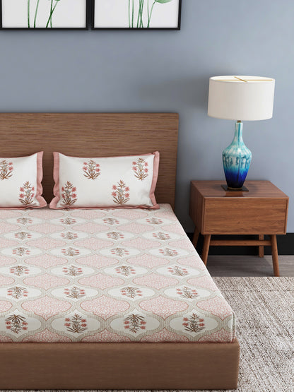 Peach and Cream Floral Print Cotton King Bed Sheet with 2 Pillow Covers