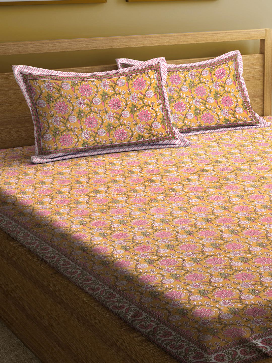 Cotton Floral Print Multi Colour King Bed sheet with 2 Pillow Covers