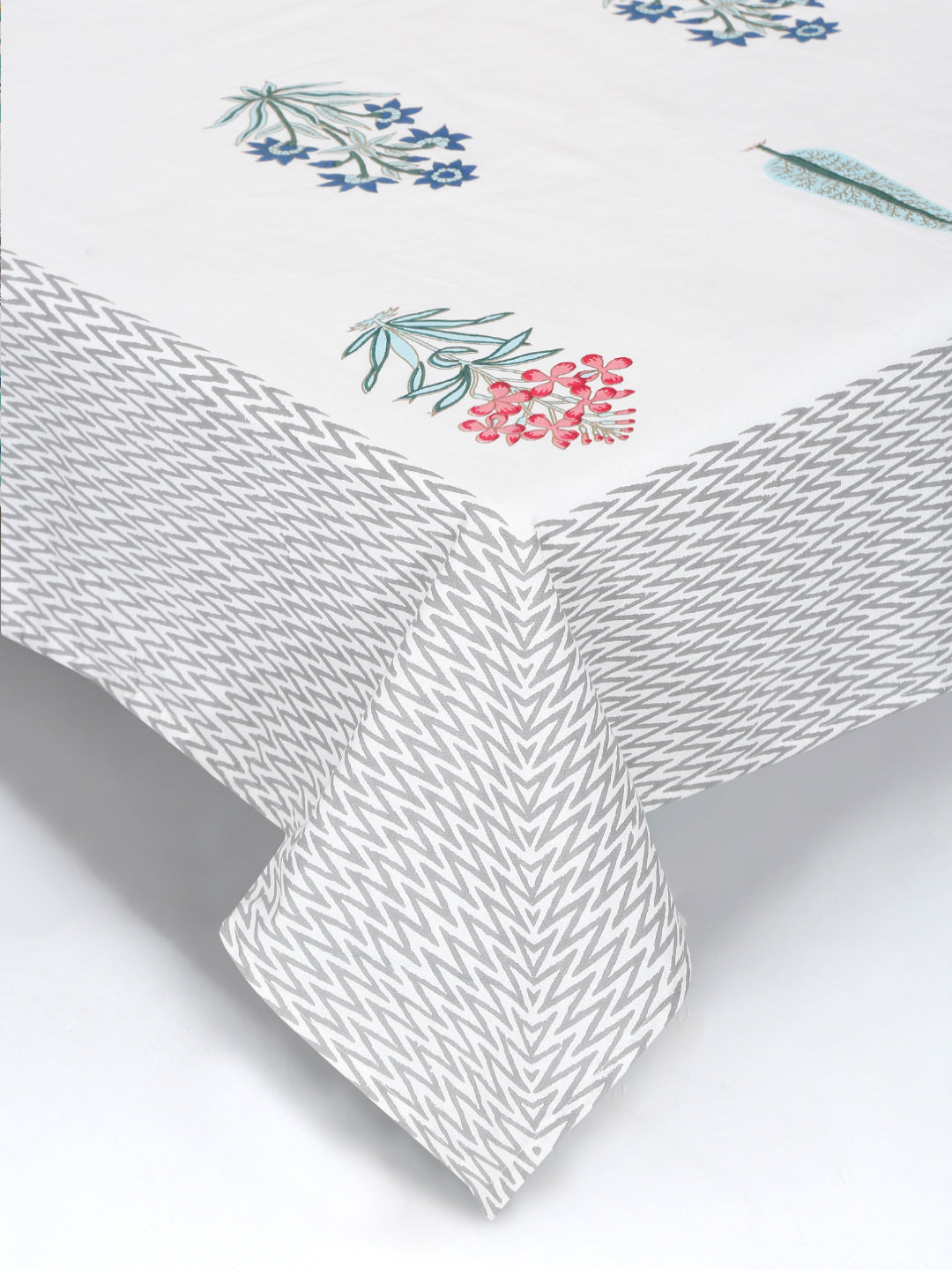 White Cotton Floral Print King Bed sheet with 2 Pillow Covers