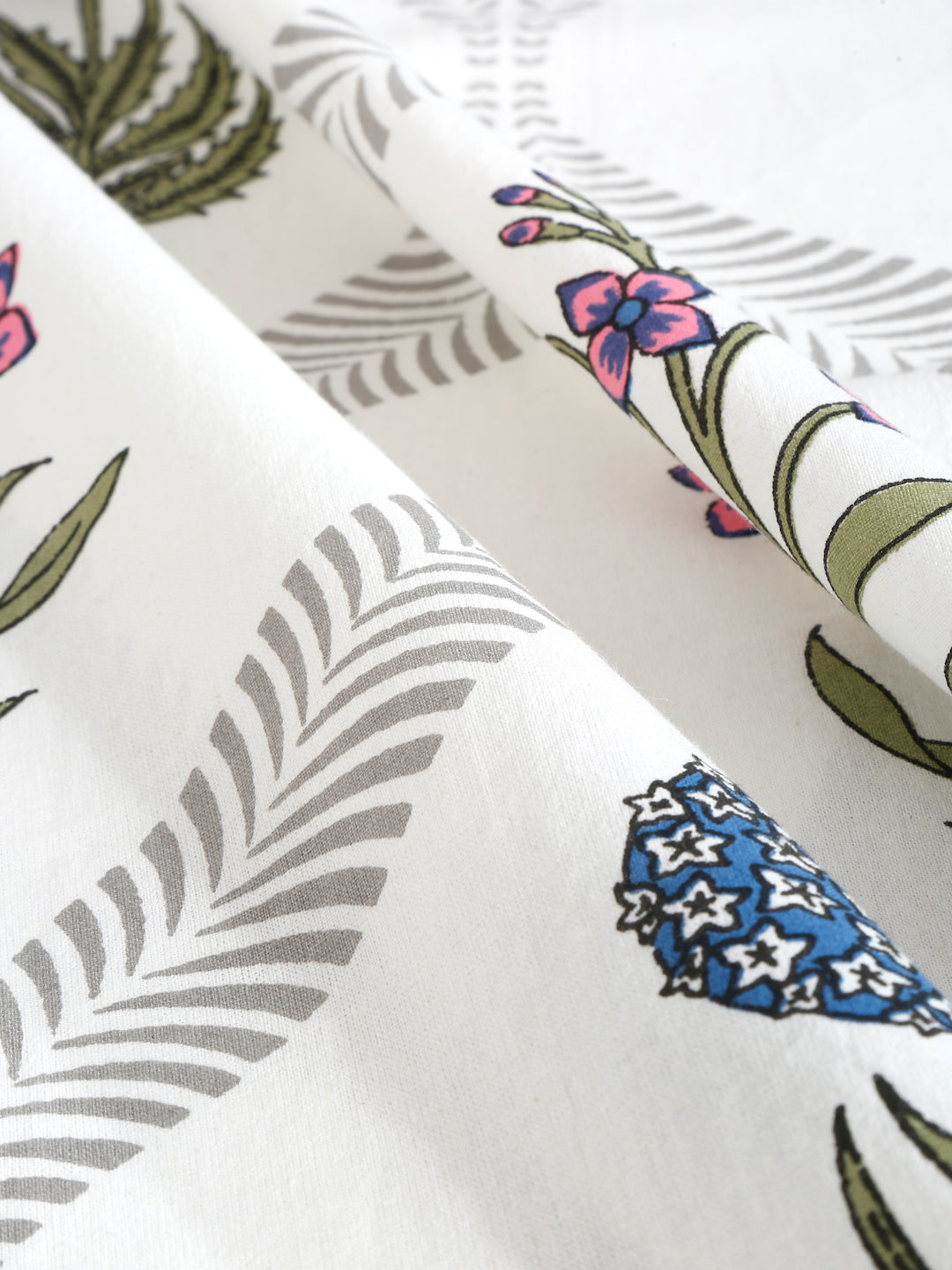 Rajasthan Decor Floral Print White and Green King Size Bed Sheet with 2 Pillow Covers