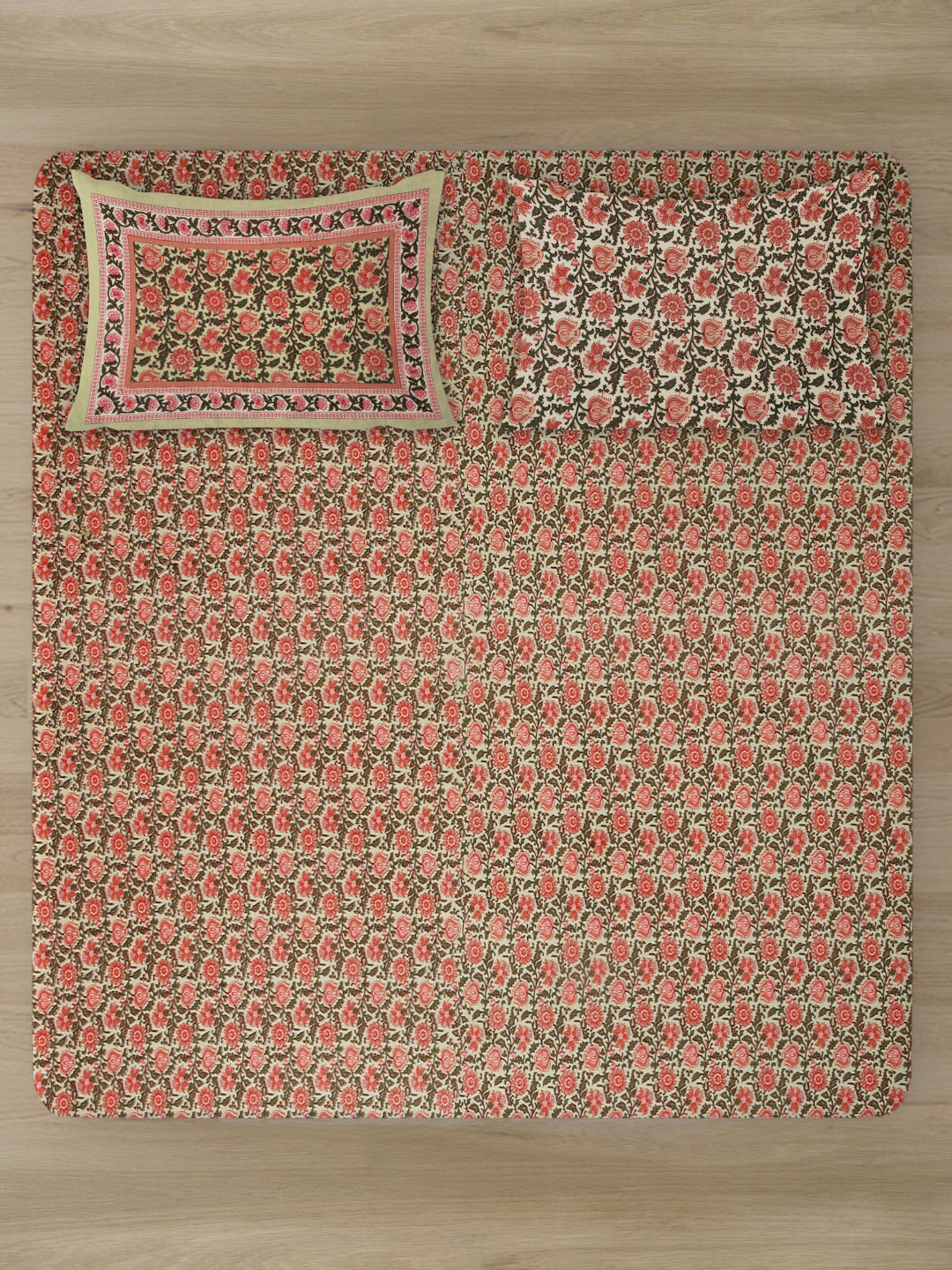 Orange Floral Print 180 TC Cotton King Bed sheet with 2 Pillow Covers