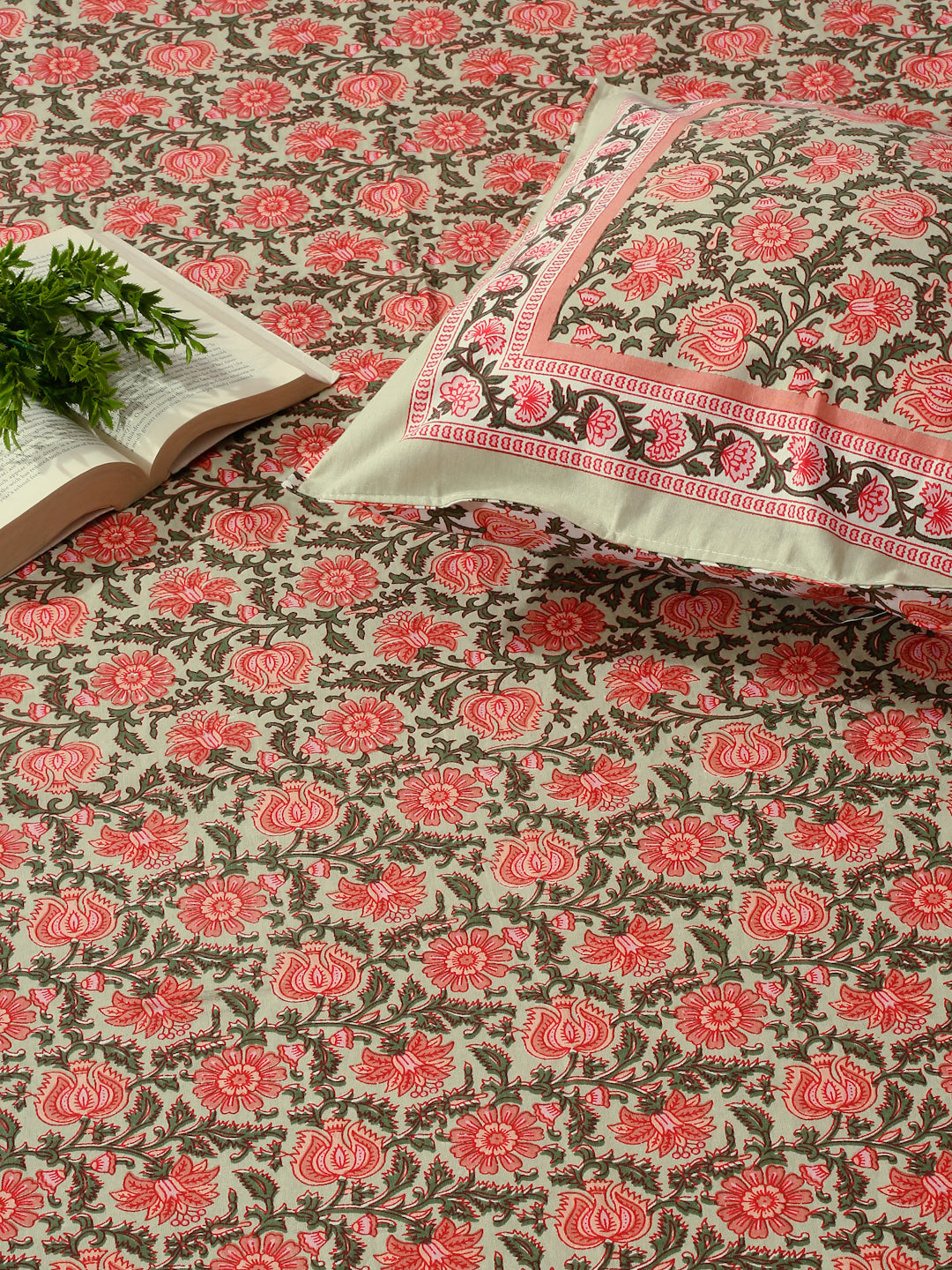 Orange Floral Print 180 TC Cotton King Bed sheet with 2 Pillow Covers