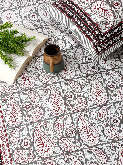 White and Grey Paisley Print 180 TC Cotton Double Bed sheet with 2 Pillow Covers