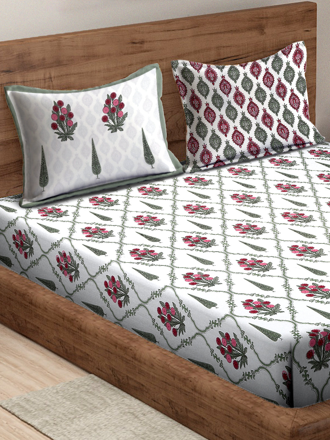 White and Green Ethnic Motifs Print 180 TC King Bed Sheet with 2 Pillow Covers
