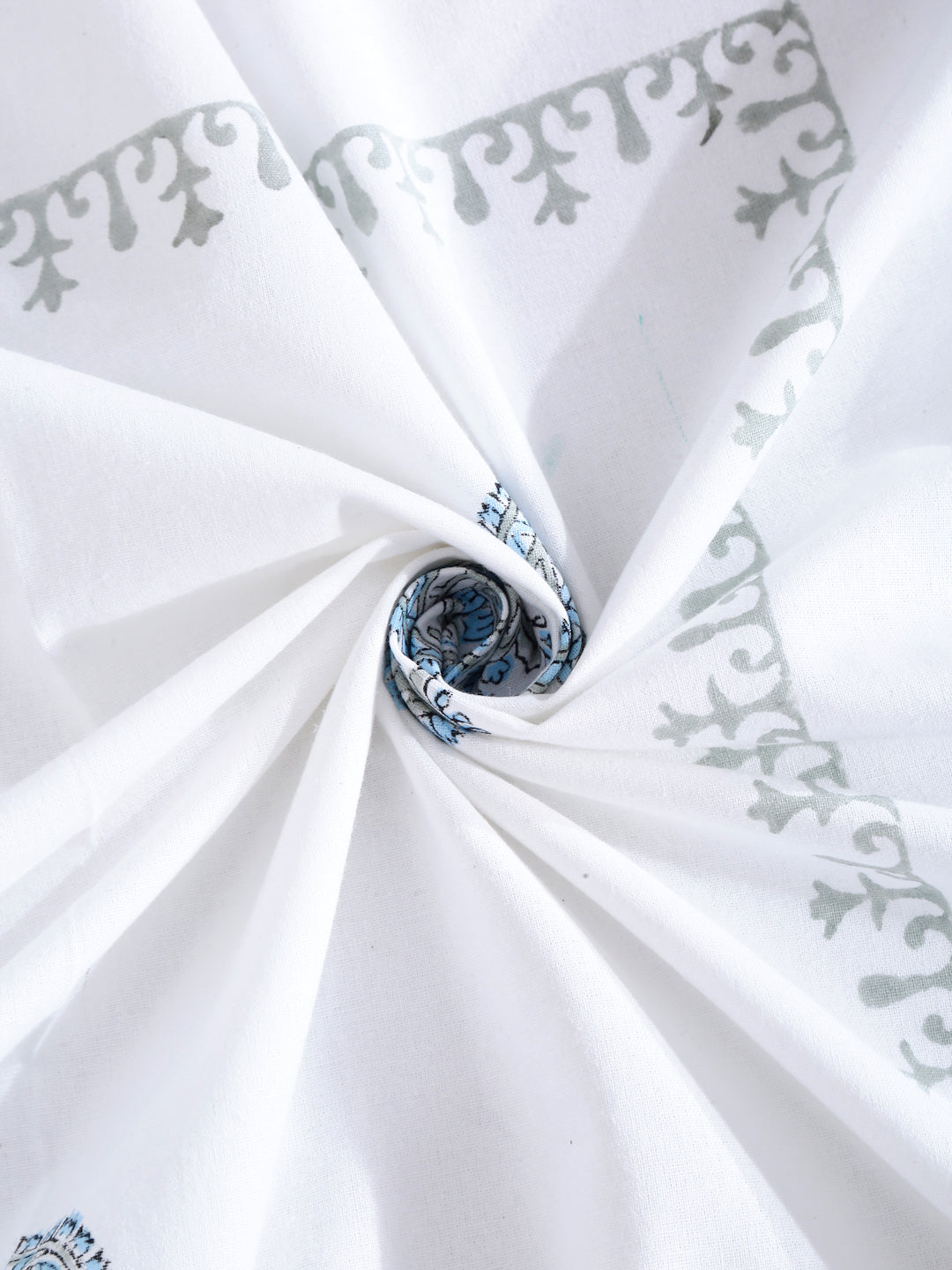 White and Blue 6 seater Block Printed Cotton Table Cover-60x90 inch