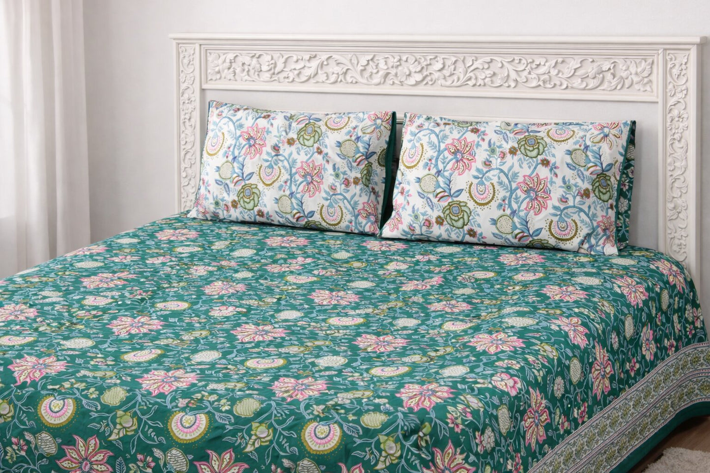 Green Floral Cotton Bedsheet with Pillow Covers – Premium King Size Bed Set
