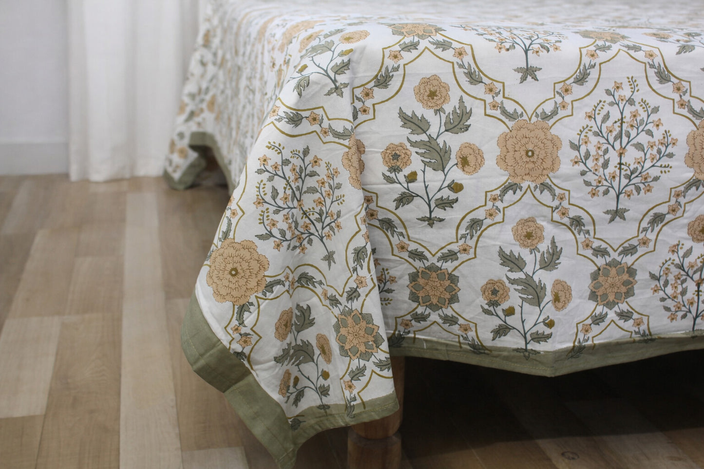 Jaipuri Hand Block Printed 100% Cotton King Size Bedsheet with 2 Pillow Covers